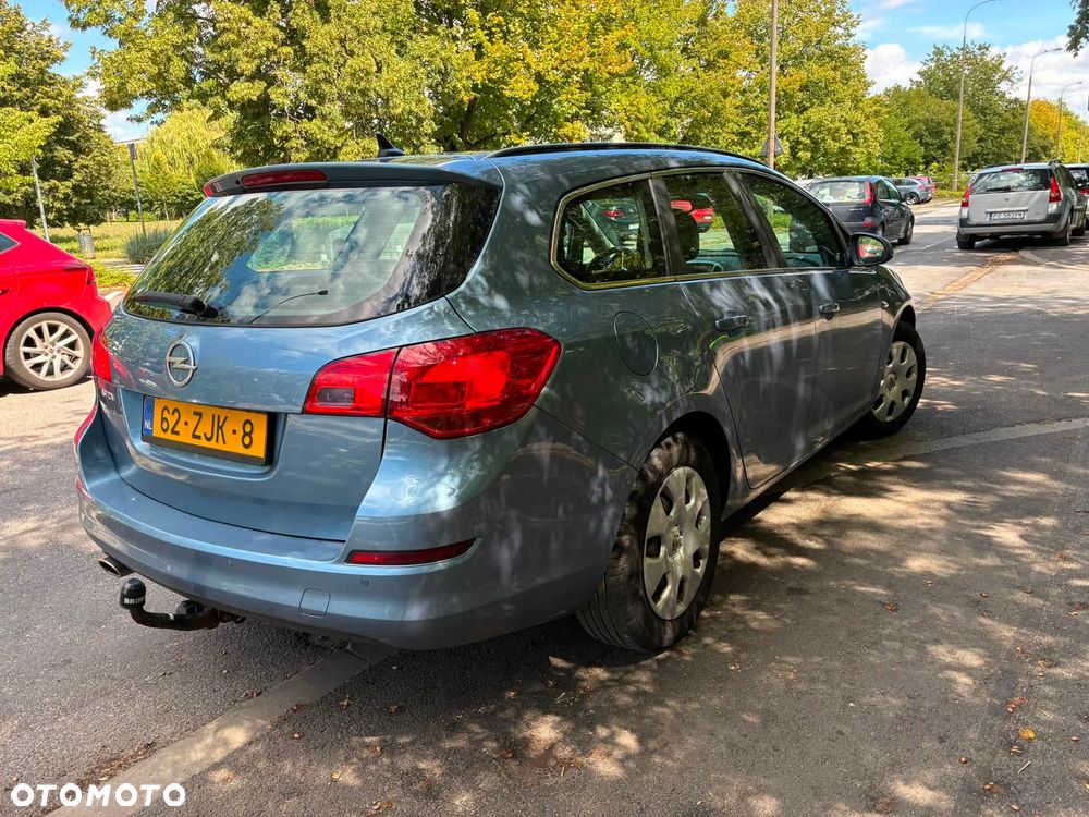 Opel Astra - 24