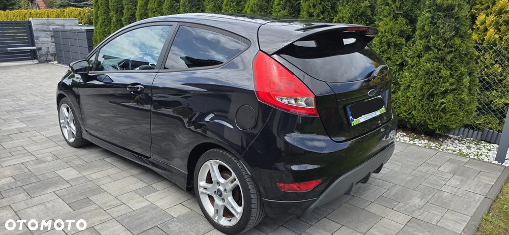 Ford Fiesta 1.4 Sport - 2
