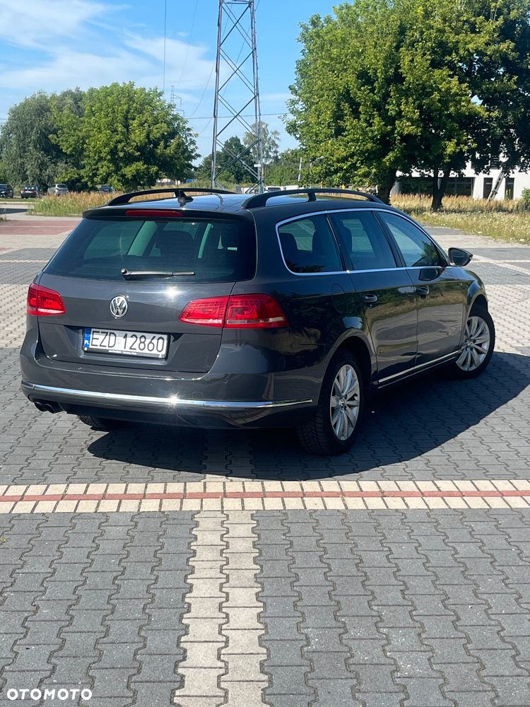 Volkswagen Passat 2.0 TDI DPF Trendline DSG - 15