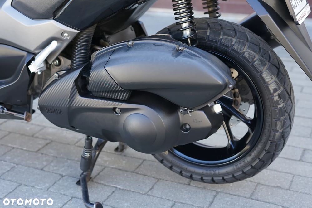 Yamaha NMAX - 24