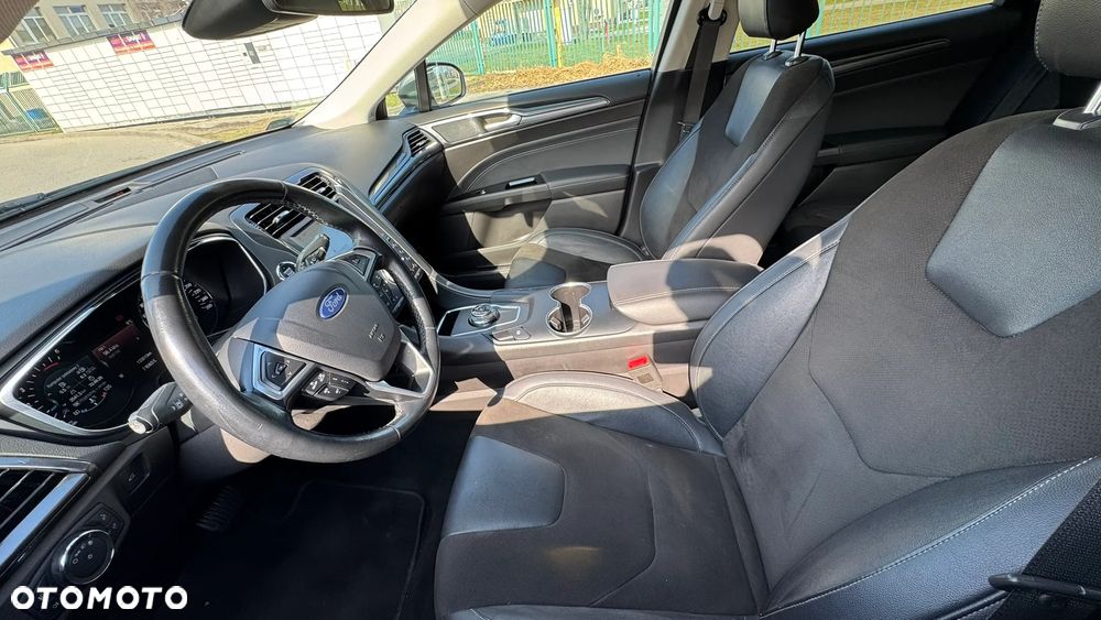 Ford Mondeo 2.0 EcoBlue Titanium - 13