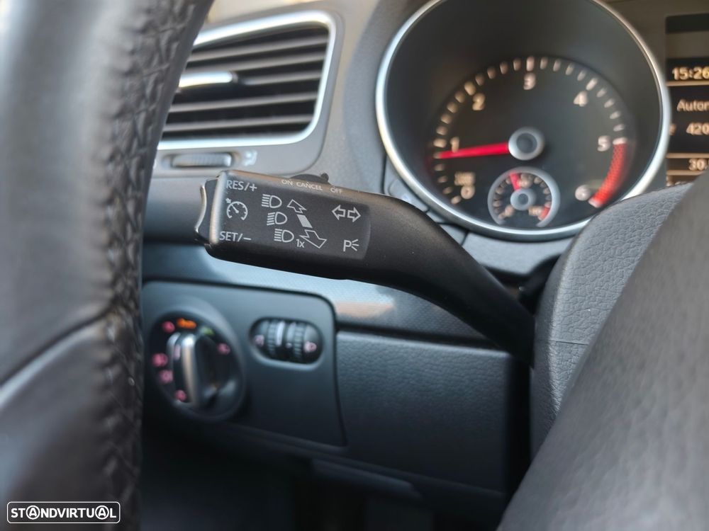 VW Golf 1.6 TDi Confortline - 19