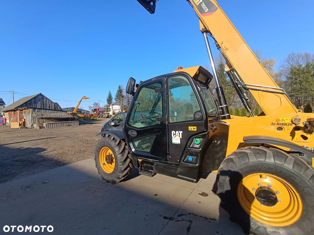 Caterpillar TH357D - 9