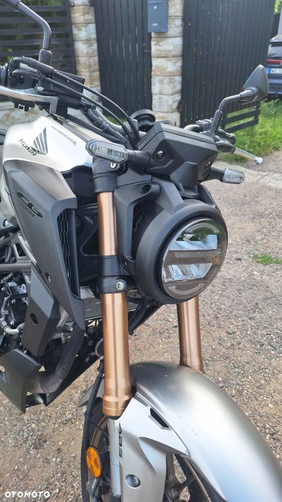 Honda CB - 9