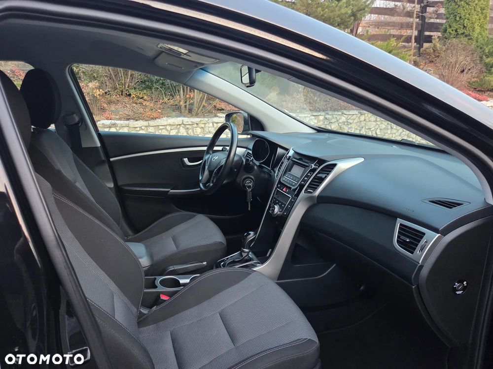 Hyundai i30 Kombi 1.6 GDi DCT Premium - 15