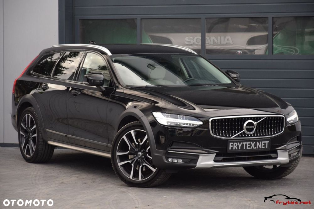 Volvo V90 Cross Country - 2