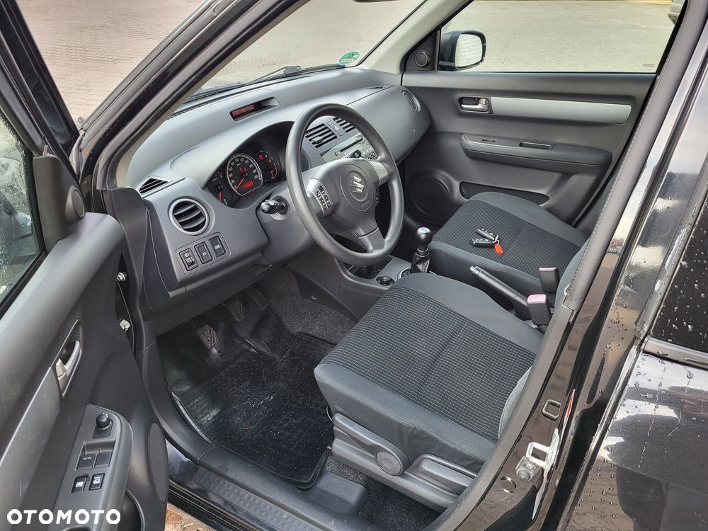 Suzuki Swift - 6