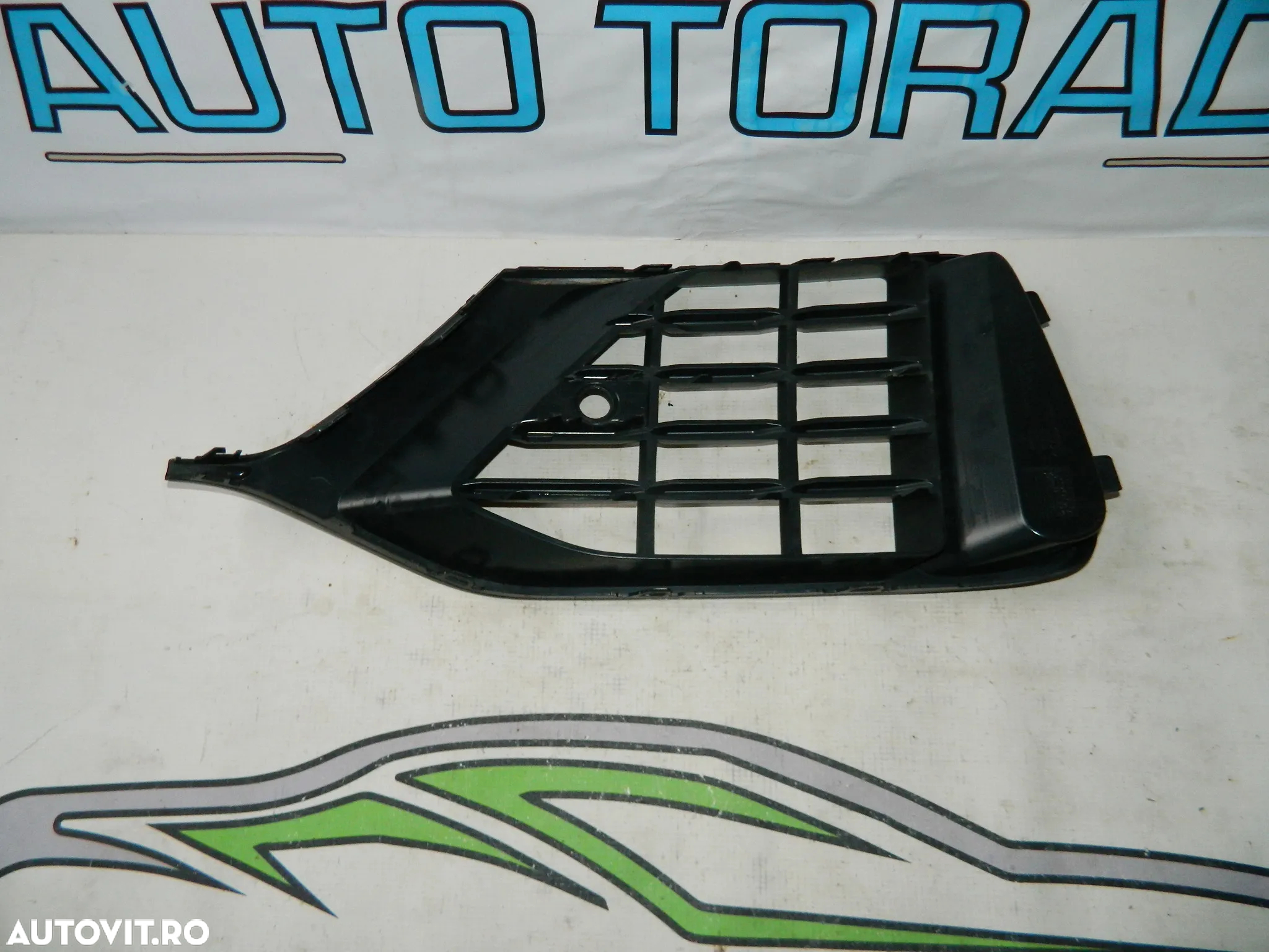 Grila dreapta bara fata Audi Q8 model 2018-2022 cod 4M8807682 B - 3