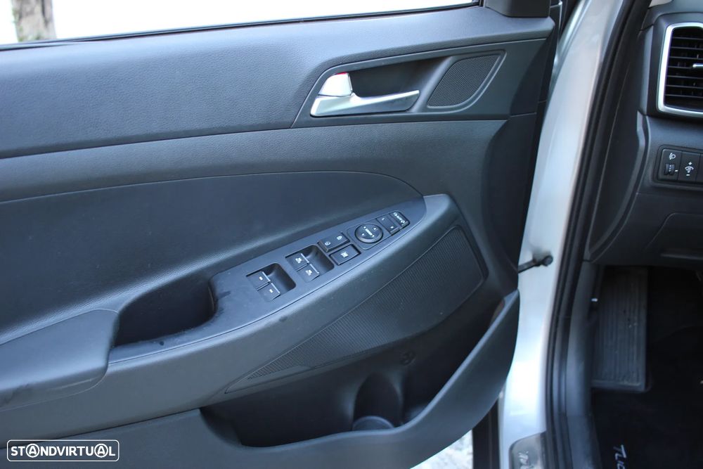 Hyundai Tucson 1.6 CRDi Executive - 10
