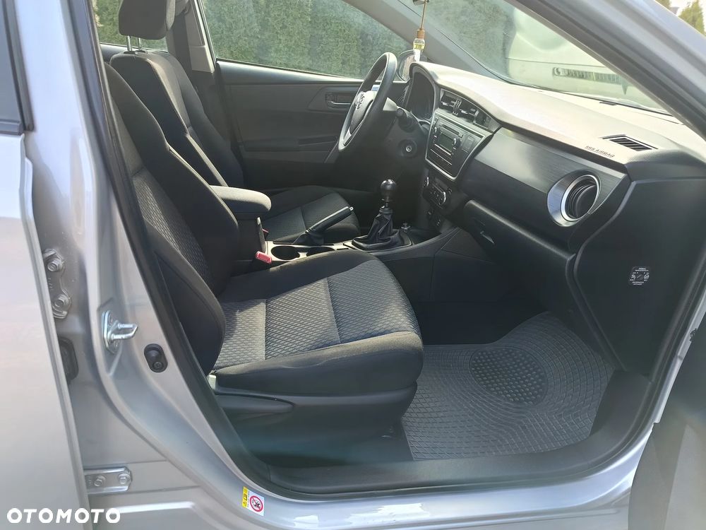 Toyota Auris 1.33 VVT-i Active - 7