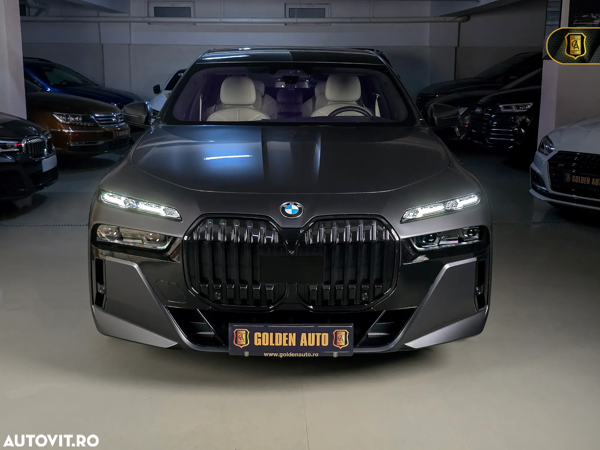 BMW Seria 7 740d xDrive MHEV - 11