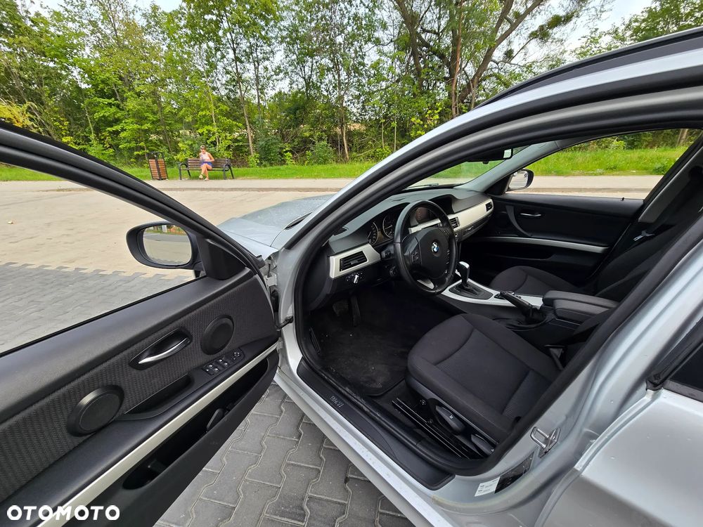BMW Seria 3 - 12