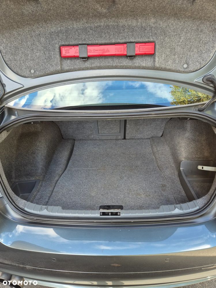 BMW Seria 3 325d - 11