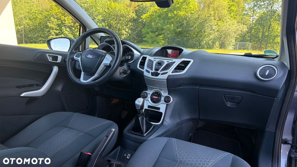 Ford Fiesta 1.25 Viva - 23