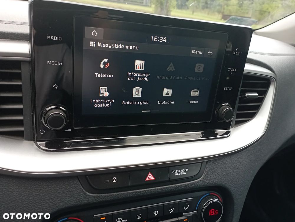 Kia Ceed - 13
