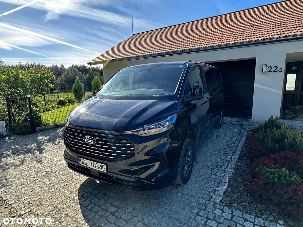 Ford Tourneo Custom - 3
