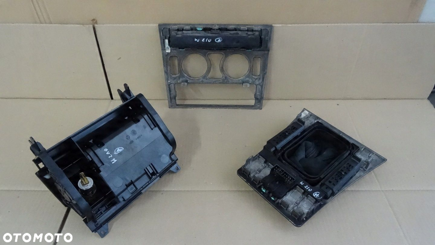 MERCEDES W210 SCHOWEK RAMKA PANEL SZYB KOMPLET - 3