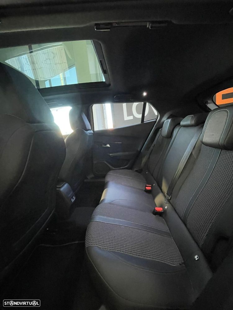 Peugeot e-2008 GT - 5