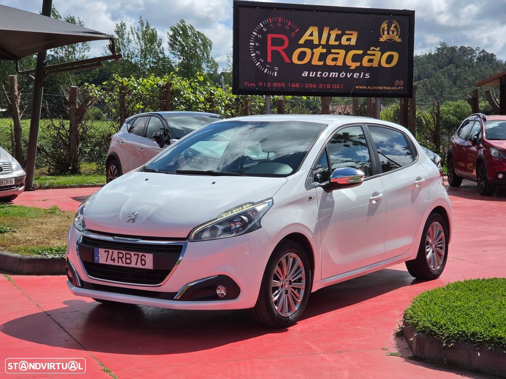 Peugeot 208 1.2 PureTech Style - 1