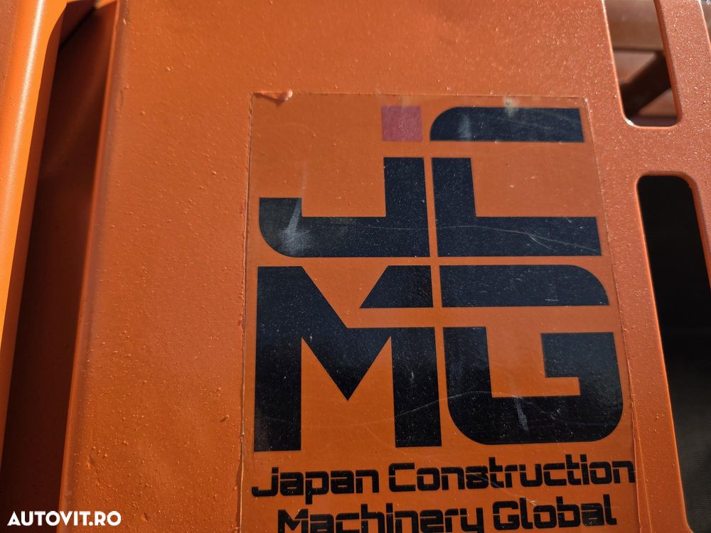 Hitachi ZX210, 23t, cupa NOUA 1,3mc, CUPLA RAPIDA, camere spate si laterale, inst picon, CONSUM MEDIU 9,6l/h, senile 80% ok doar 988h deplasare, 3 pompe hidr HITACHI, antifurt, motor ISUZU, ad sapare 7m, ridica 14t, STARE BUNA,leasing 4ani-83.900 EUR+Tva - 25