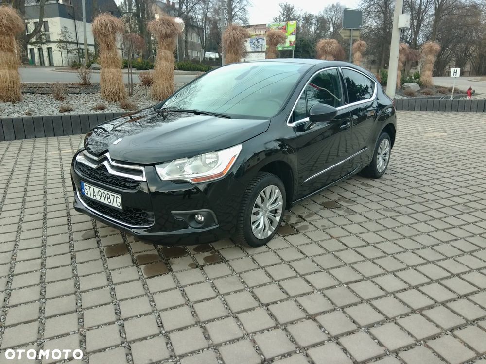 Citroën DS4 e-HDi 115 Urban Show - 9