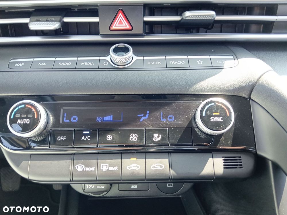 Hyundai Elantra 1.6 Smart - 23