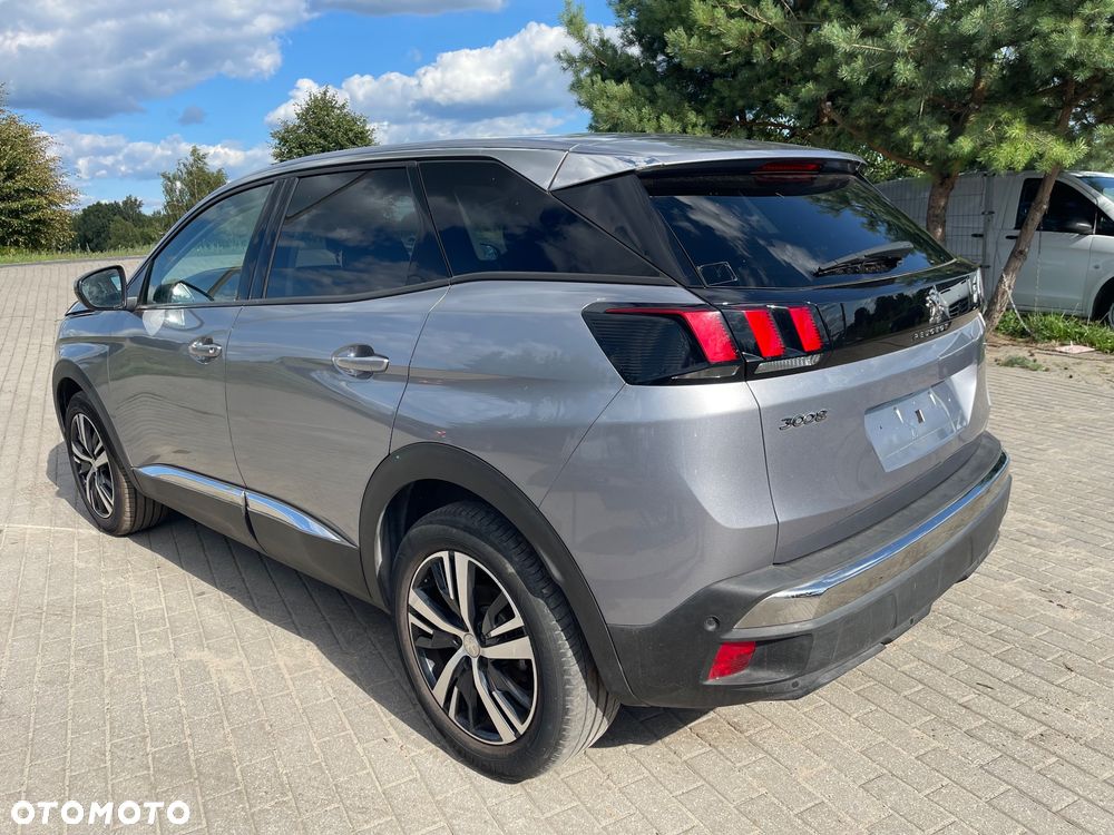 Peugeot 3008 PureTech 130 Stop & Start Allure - 2