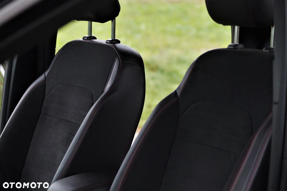 Ford Kuga - 31