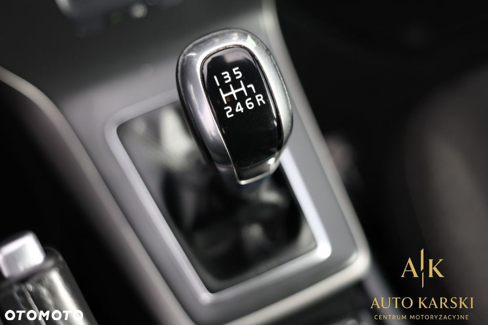 Volvo V40 - 28