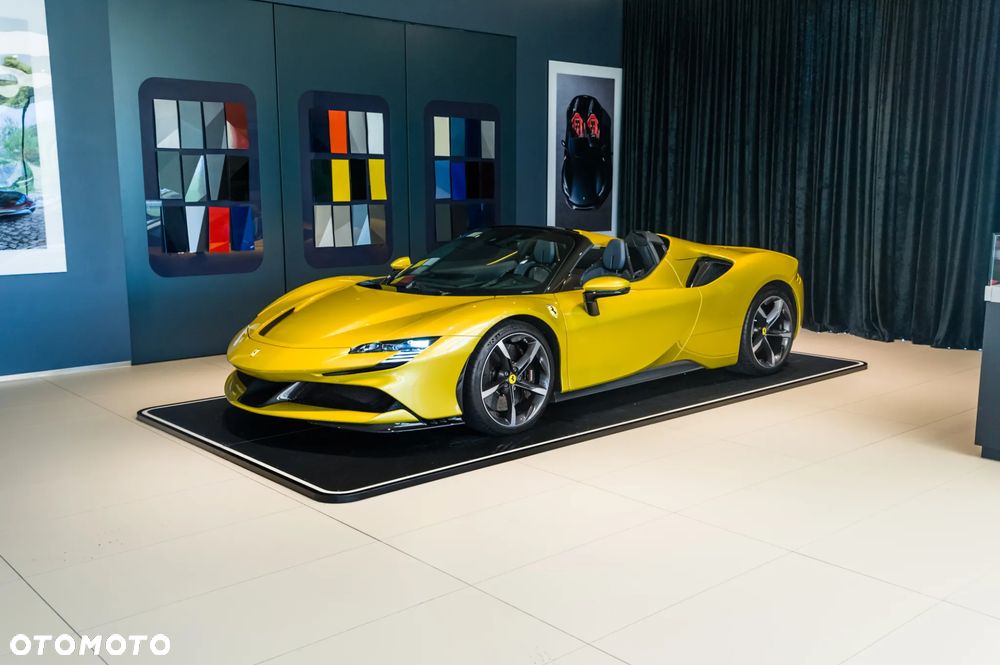 Ferrari SF90 Spider - 8
