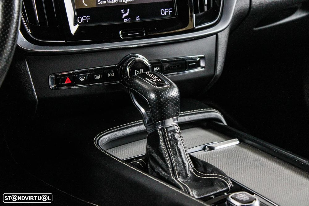 Volvo V90 2.0 D4 R-Design Geartronic - 40