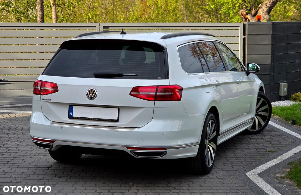Volkswagen Passat - 16