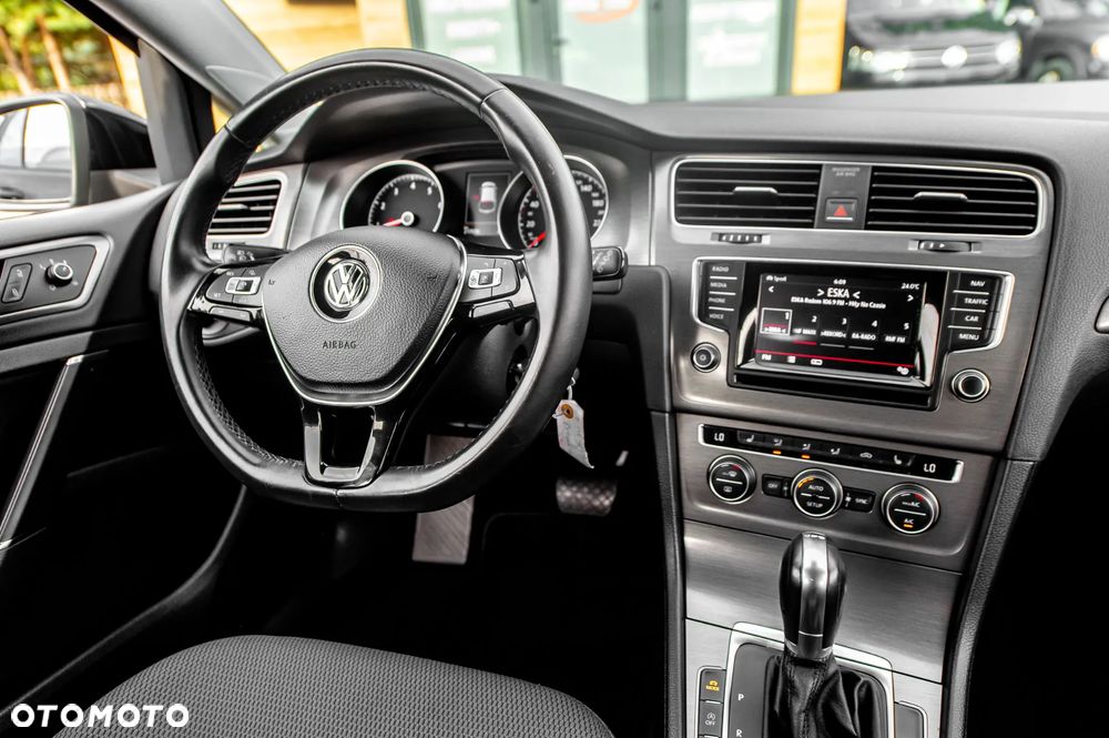 Volkswagen Golf 1.4 TSI BlueMotion Technology DSG Comfortline - 21