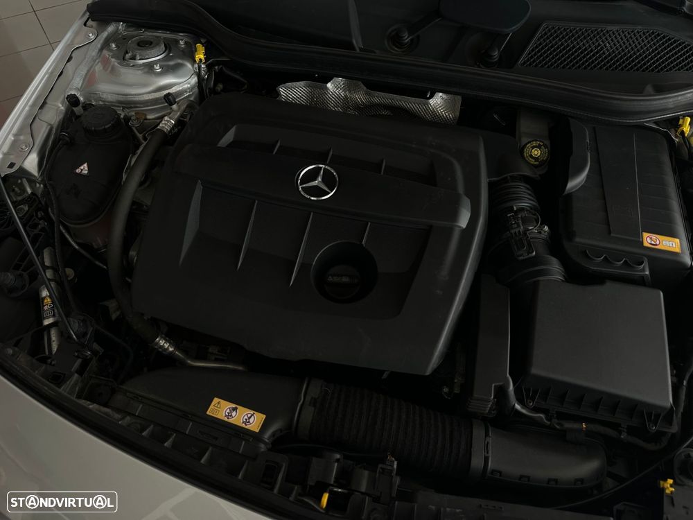 Mercedes-Benz A 180 d AMG Line - 33