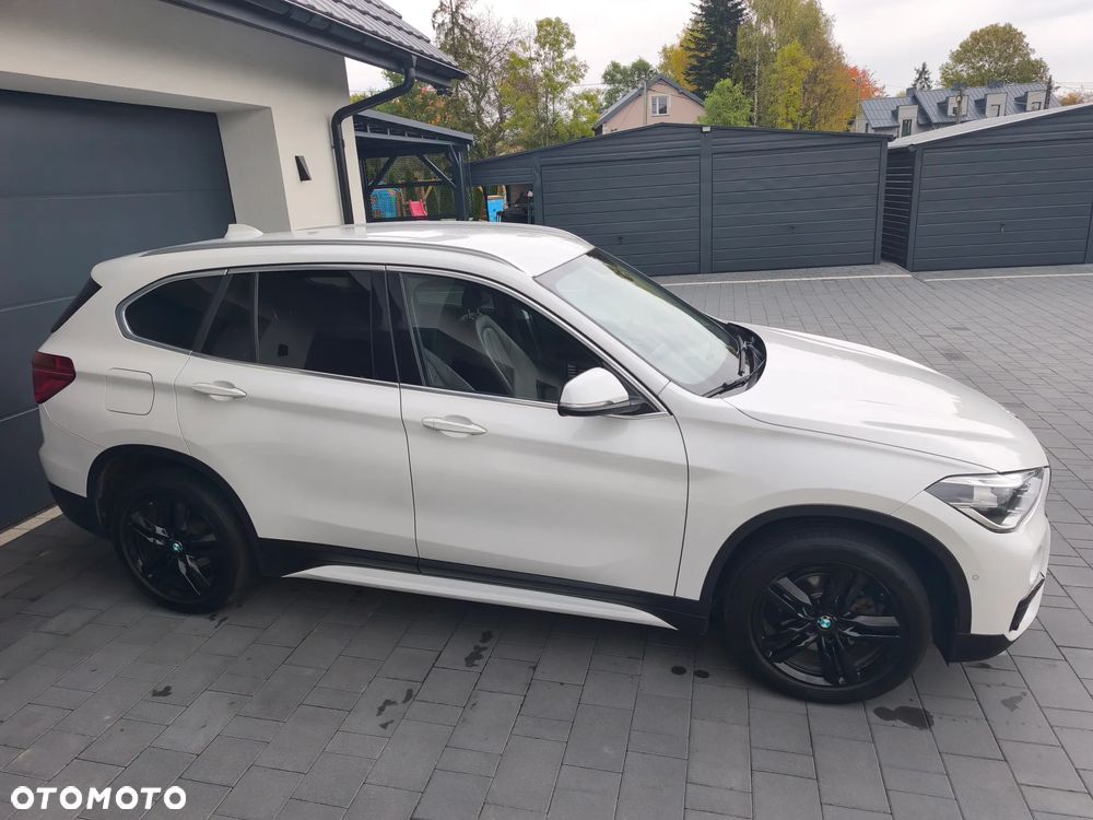 BMW X1 sDrive18d Business Edition - 6