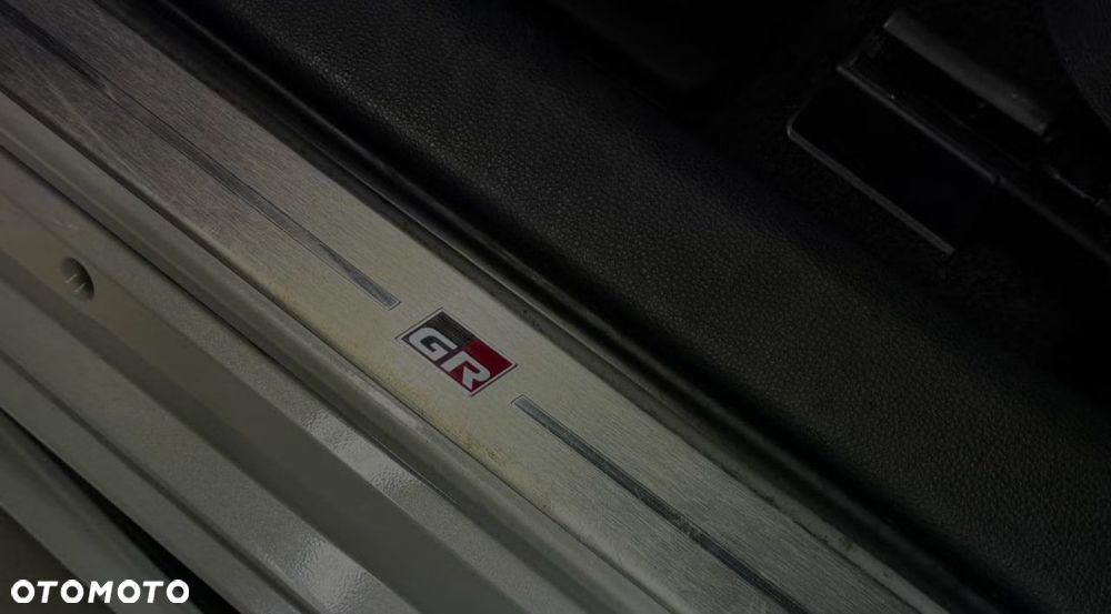 Toyota Corolla 1.8 GR Sport - 26