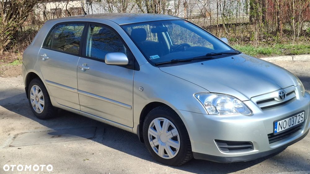 Toyota Corolla 1.4 D-4D Sol - 2