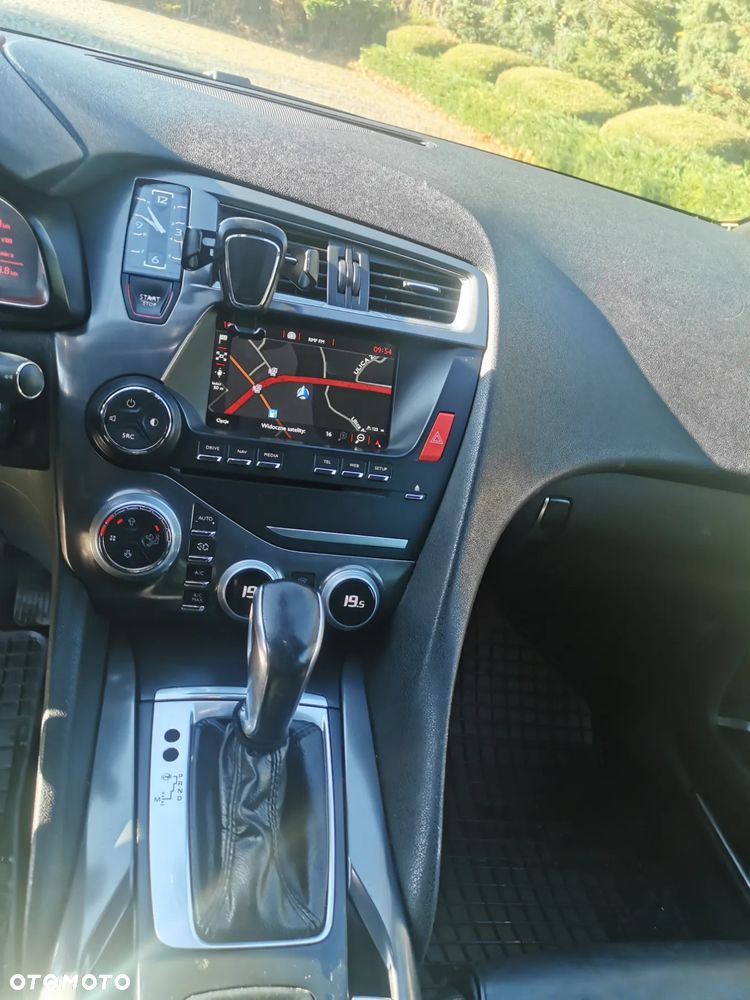 DS Automobiles DS 5 - 10