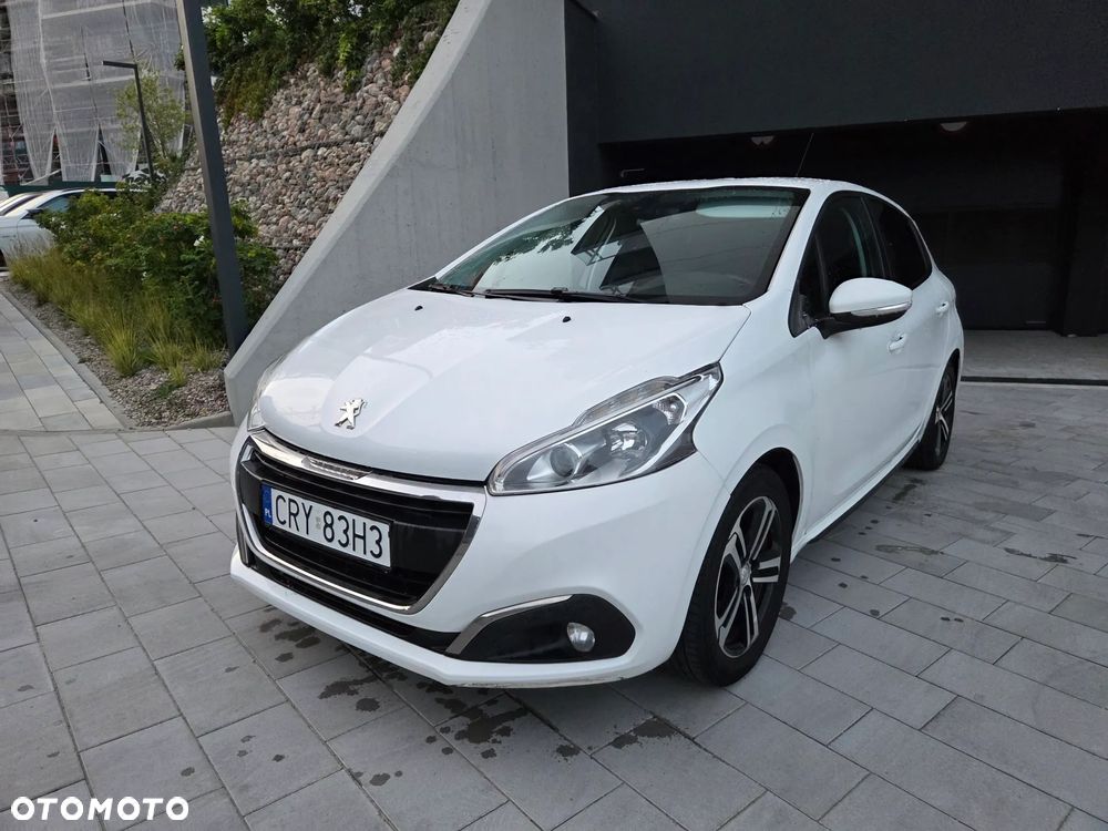 Peugeot 208 - 9