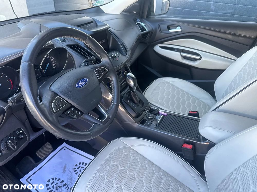 Ford Kuga 2.0 TDCi 4x4 Vignale - 22