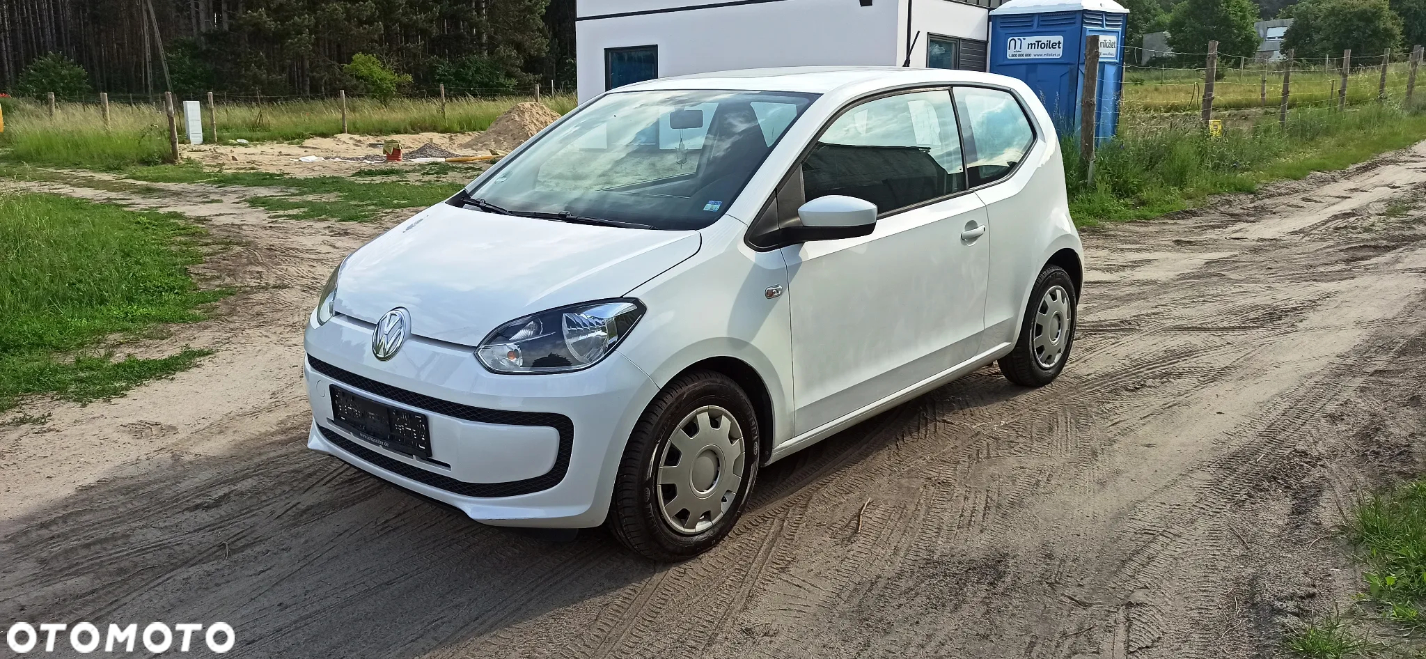 Volkswagen up! (BlueMotion Technology) move - 3