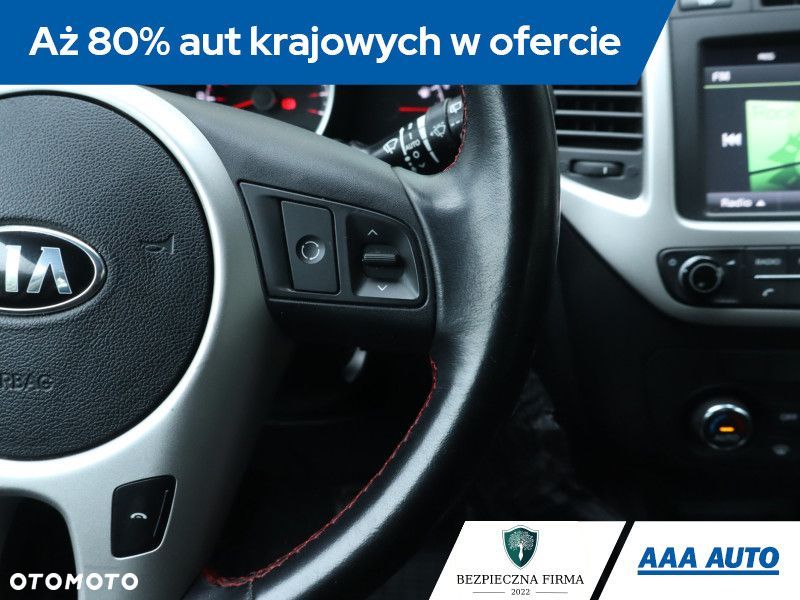 Kia Venga - 22