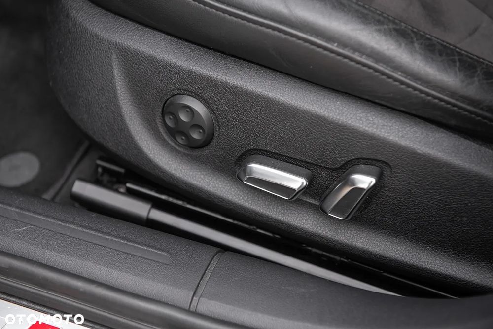 Audi S4 Limousine - 23