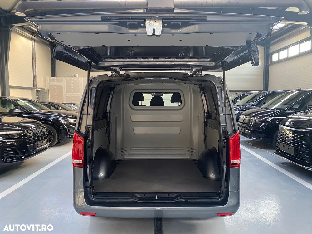 Mercedes-Benz Vito Tourer Lung 114 CDI 136CP RWD 9AT BASE - 16
