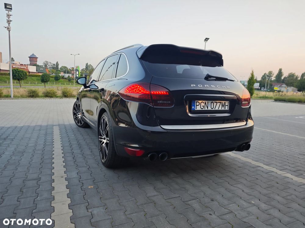 Porsche Cayenne S - 9