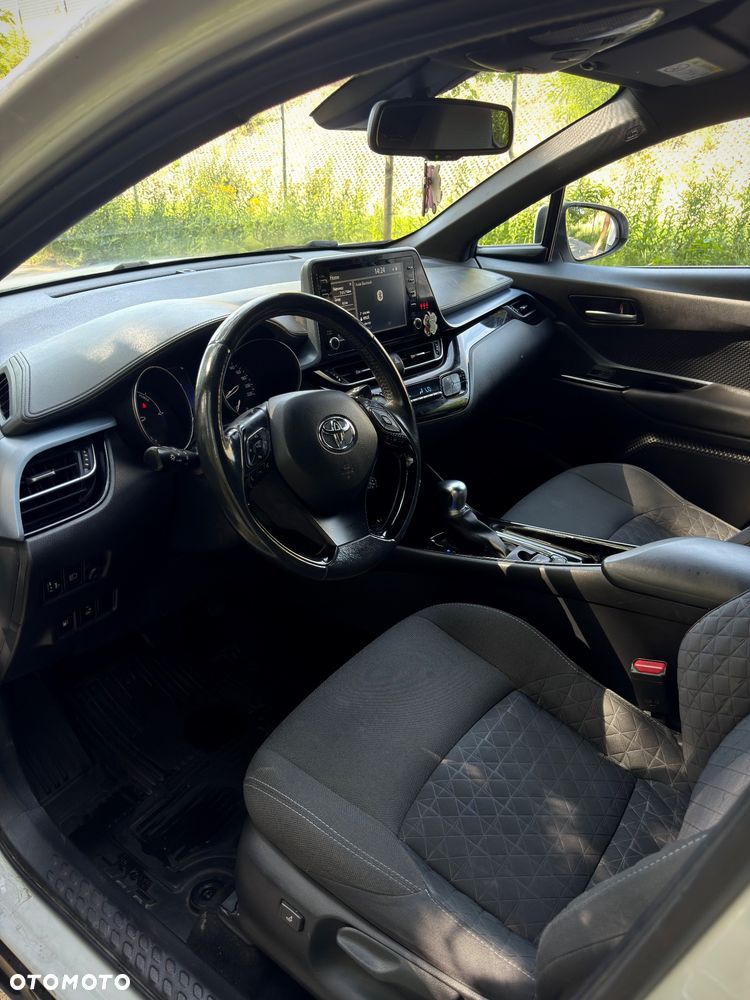 Toyota C-HR - 8