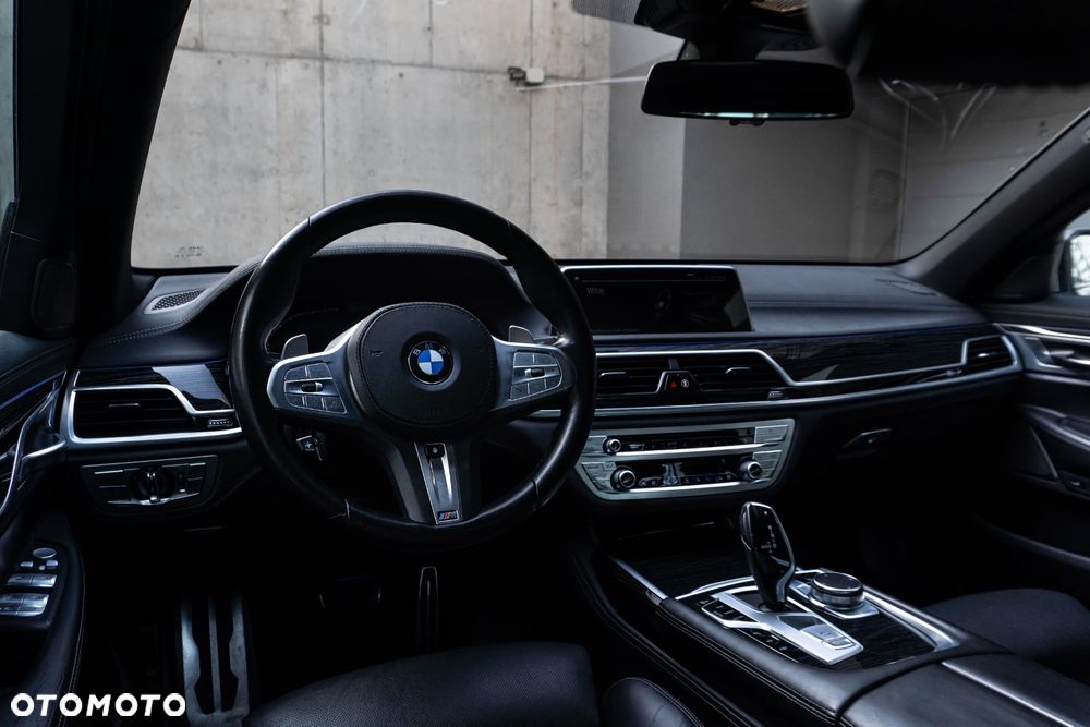 BMW Seria 7 - 15