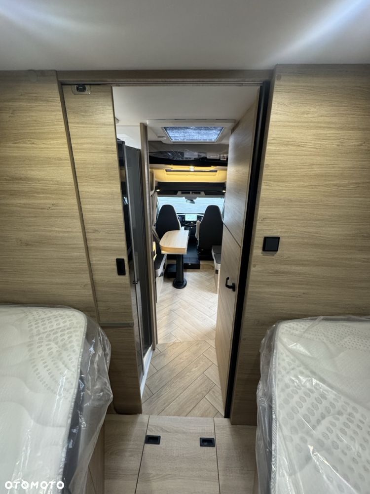 Ford Chausson 797 Titanium Line - 34