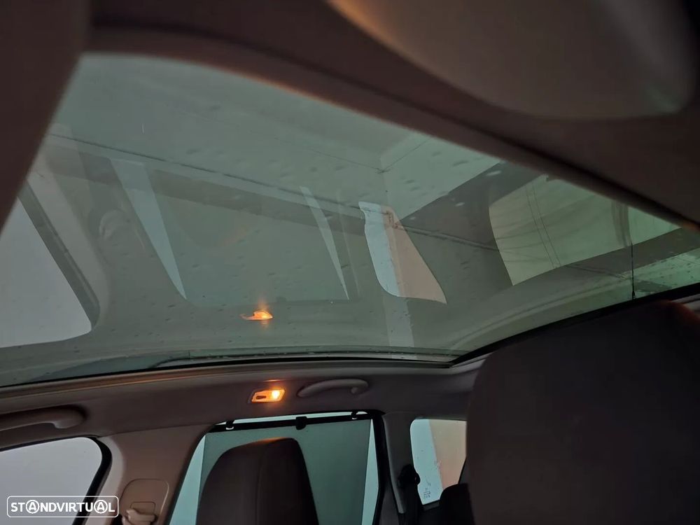 Peugeot 308 SW 1.6 HDi SE Navteq CVM6 - 15