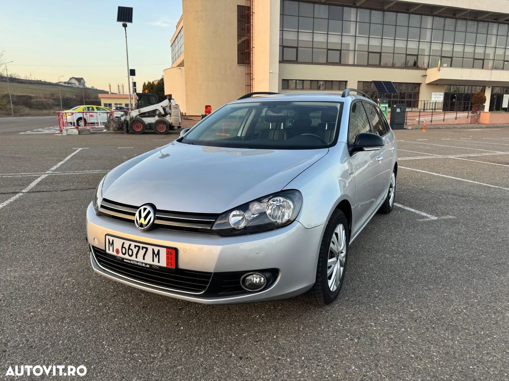 Volkswagen Golf - 1